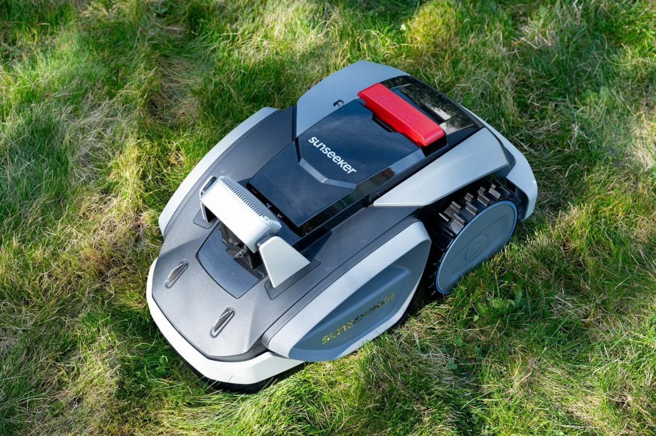 Sunseeker V3 Plus from above on a small to medium lawn area