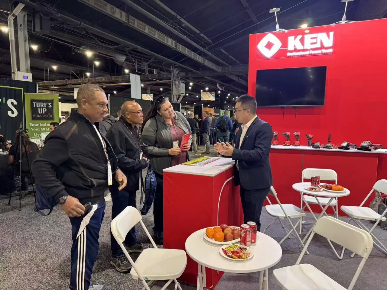 Rokibot G7 AWD Series – robots cortacésped con tracción total para grandes superficies de césped con RTK y Vision